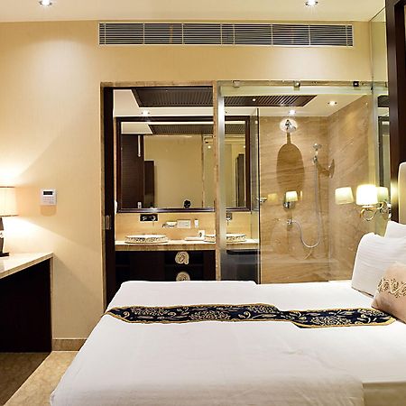 Hotel Emperor Palms New Delhi Exterior photo