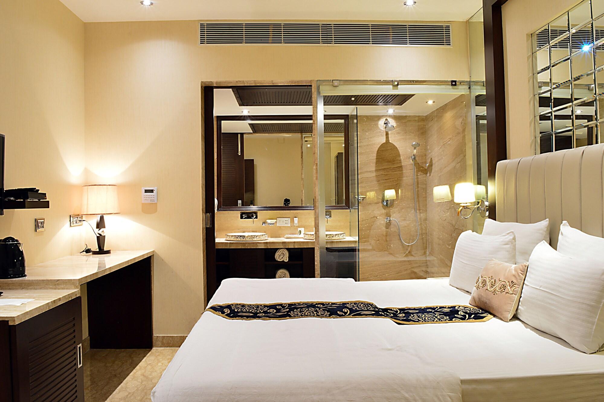 Hotel Emperor Palms New Delhi Exterior photo