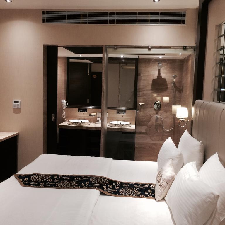 Hotel Emperor Palms New Delhi Exterior photo